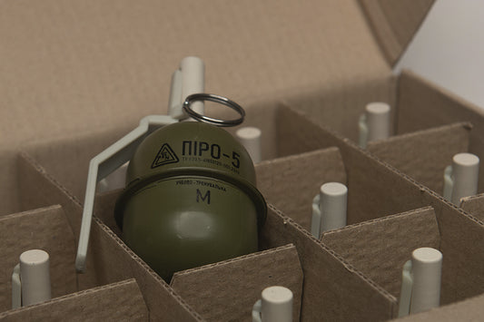 Offers on hand grenades with chalk! 7+1 and 5+1!